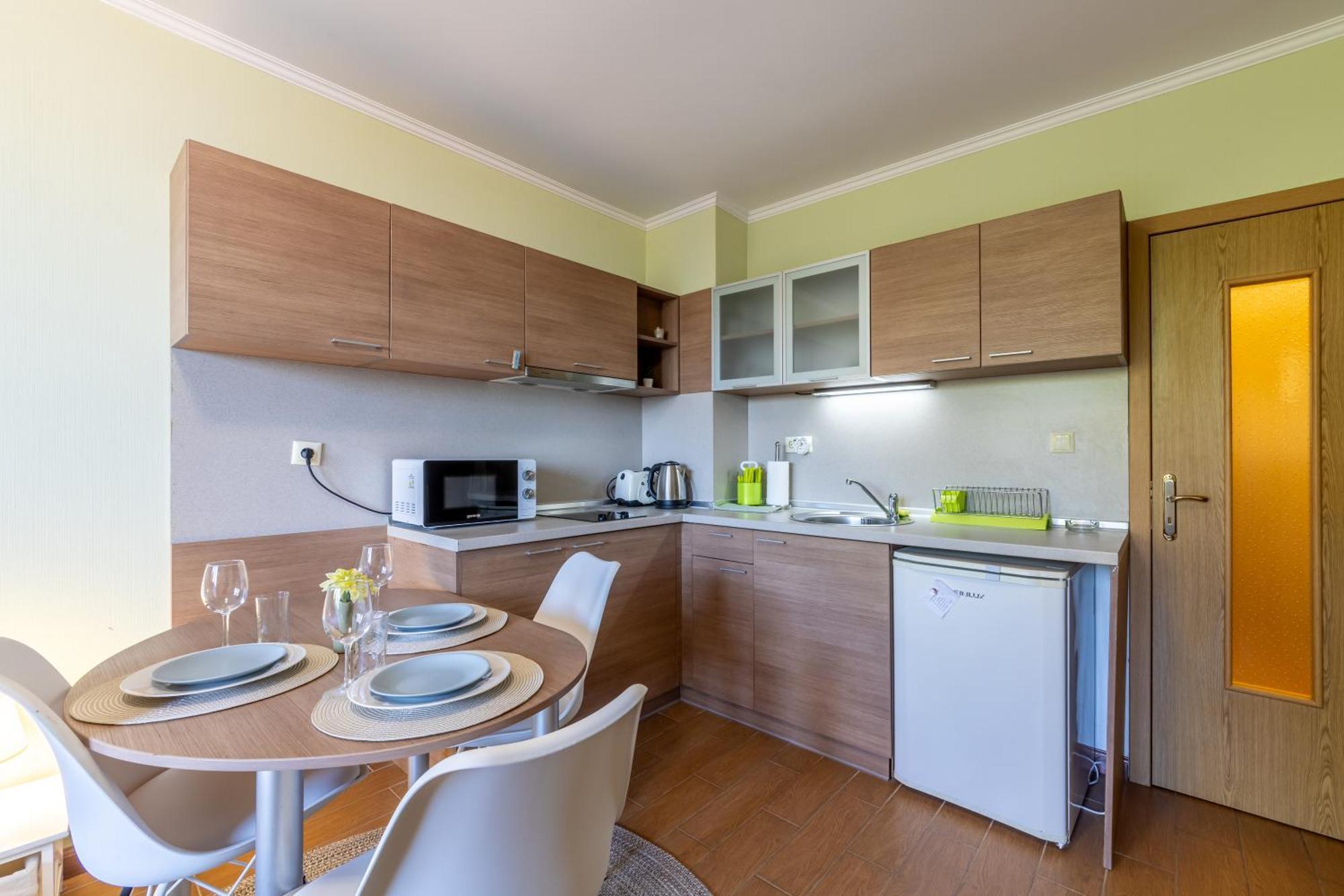Supreme Beach Apartments Balcsik Kültér fotó